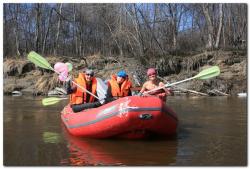 Сплав на рафте по горной реке