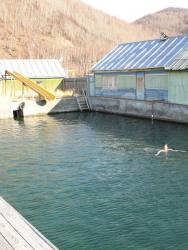 Бассейн на 47-м километре (по дороге на Эссо)