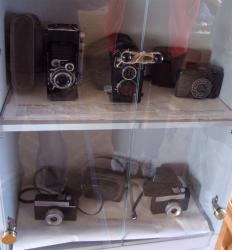 Кому принадлежали эти фотоаппараты?