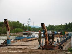 Паромная переправа через реку Камчатка