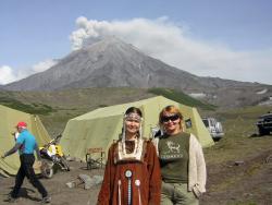 Авачинский перевал. На заднем плане — Корякский вулкан