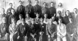 Выпускники Петропавловского высшего начального училища 1921–1922 годов