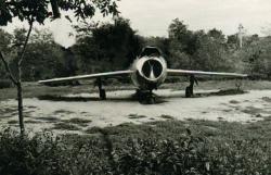 самолёт из парка пионеров, Армавир..png