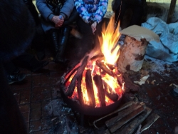 Костер в юрте