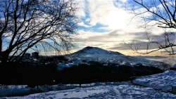 EPU8gdFX0AE6taC (2).jpg