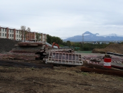 Стройка новой школы 33 на Дачной